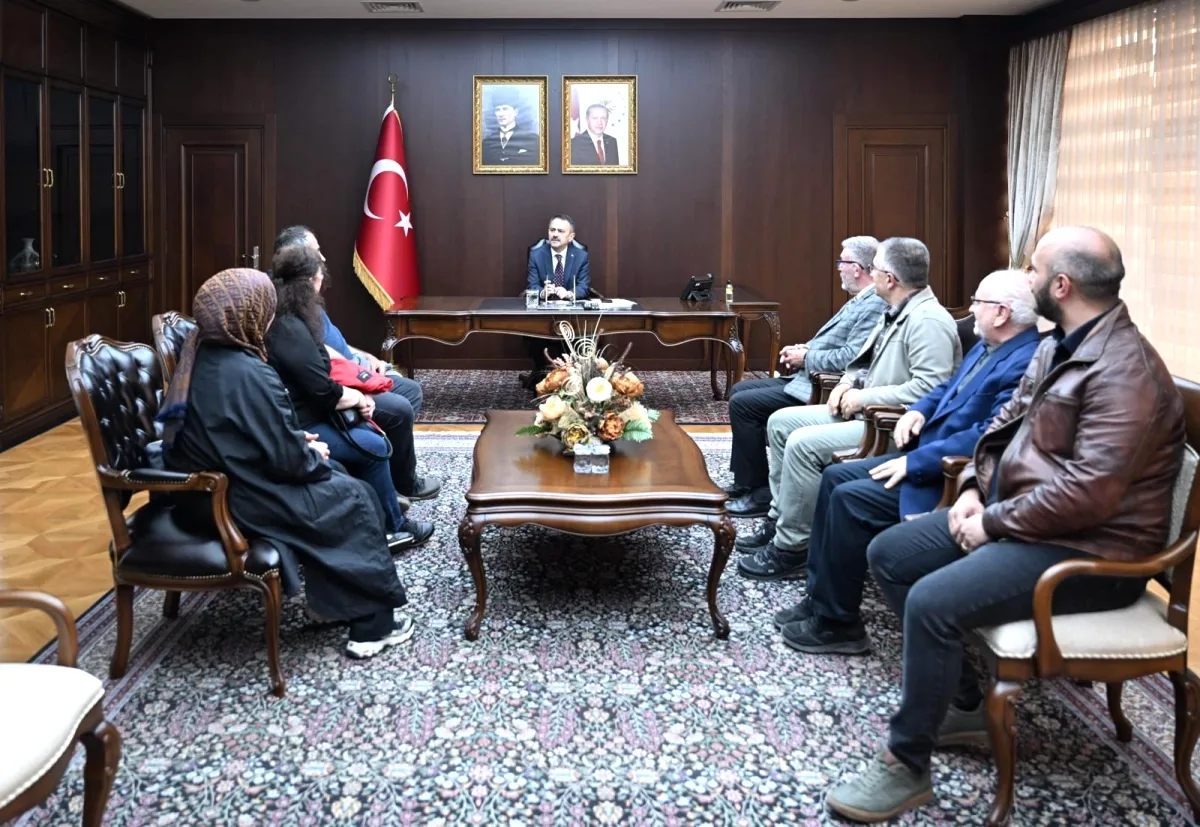 Vali Aktaş, Gebze'de Vatandaşlarla Bir Araya Geldi Vali Aktaş, Gebze'de Vatandaşlarla Bir Araya Geldi
