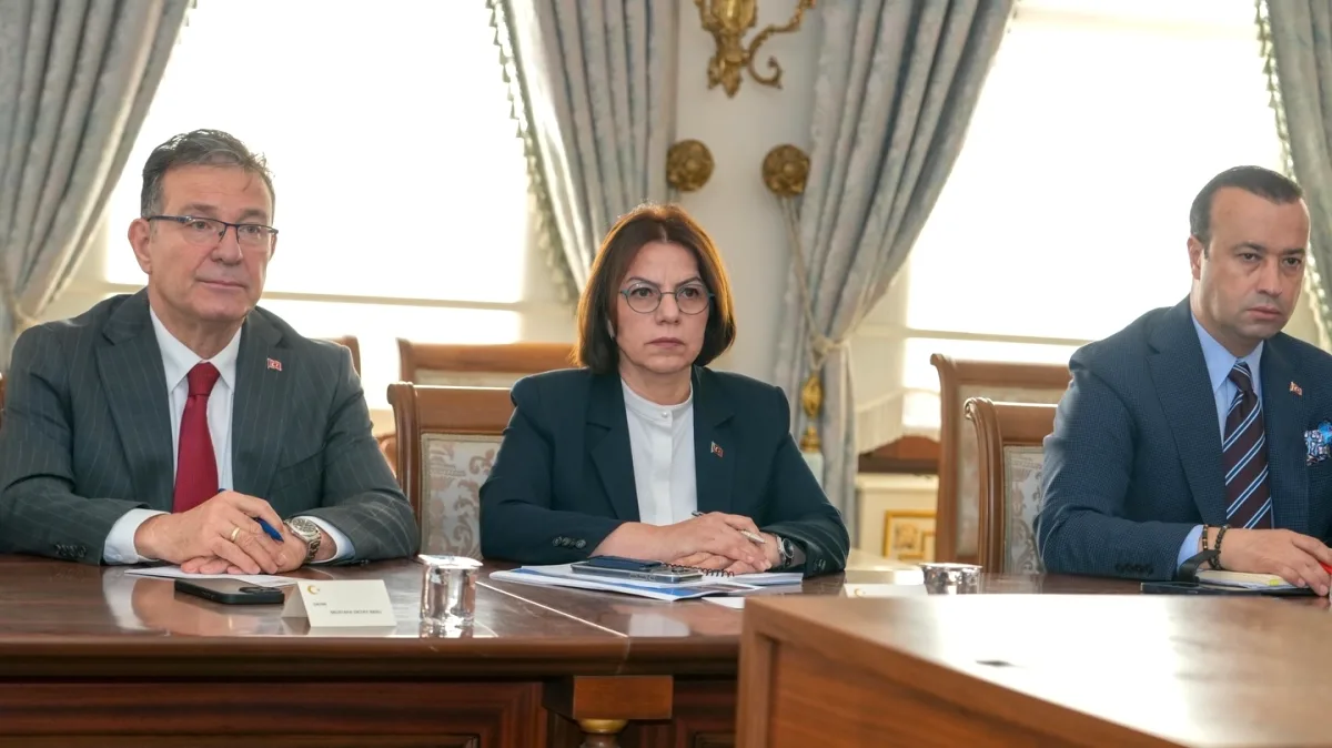 İstanbul'da Kentsel Dönüşüm ve Afet Hazırlığı Toplantısı: Yol Haritası Belirlendi İstanbul'da Kentsel Dönüşüm ve Afet Hazırlığı Toplantısı: Yol Haritası Belirlendi