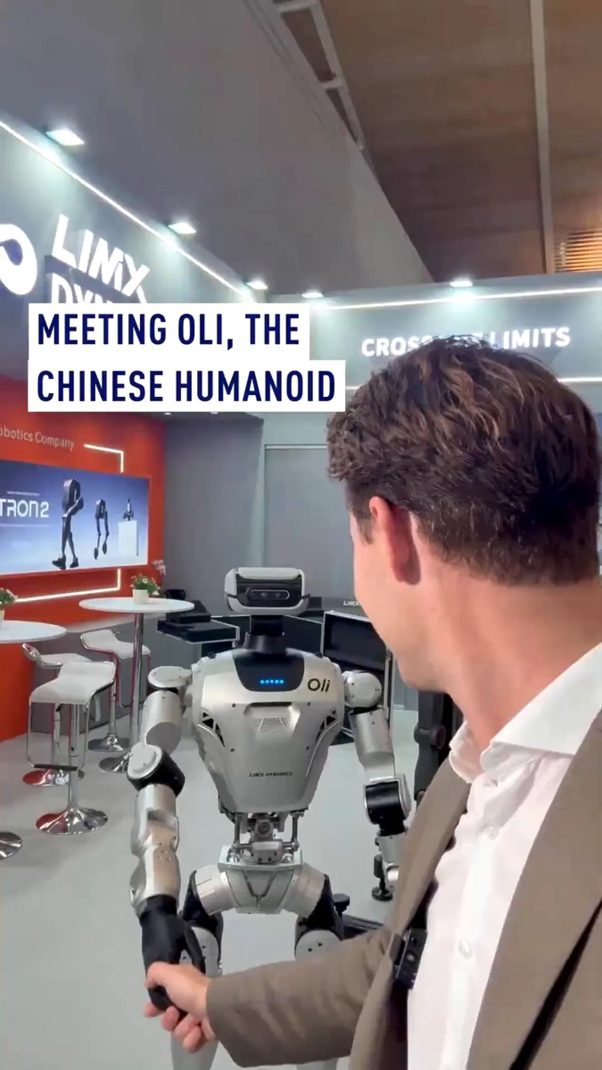 Hannover Messe'de Çin Yapımı İnsansı Robot Oli Dikkat Çekiyor Hannover Messe'de Çin Yapımı İnsansı Robot Oli Dikkat Çekiyor