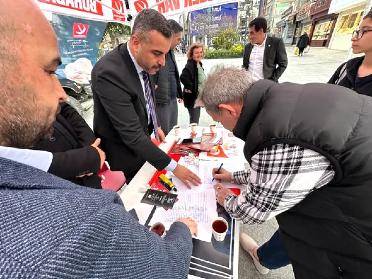 Yeniden Refah'tan Kürecik ve BTC Boru Hattı İçin İmza Seferberliği Yeniden Refah'tan Kürecik ve BTC Boru Hattı İçin İmza Seferberliği