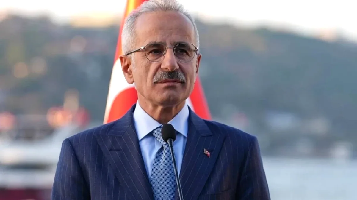 İran'da Mahsur Kalan Türk Uçakları Türkiye'ye Getiriliyor İran'da Mahsur Kalan Türk Uçakları Türkiye'ye Getiriliyor