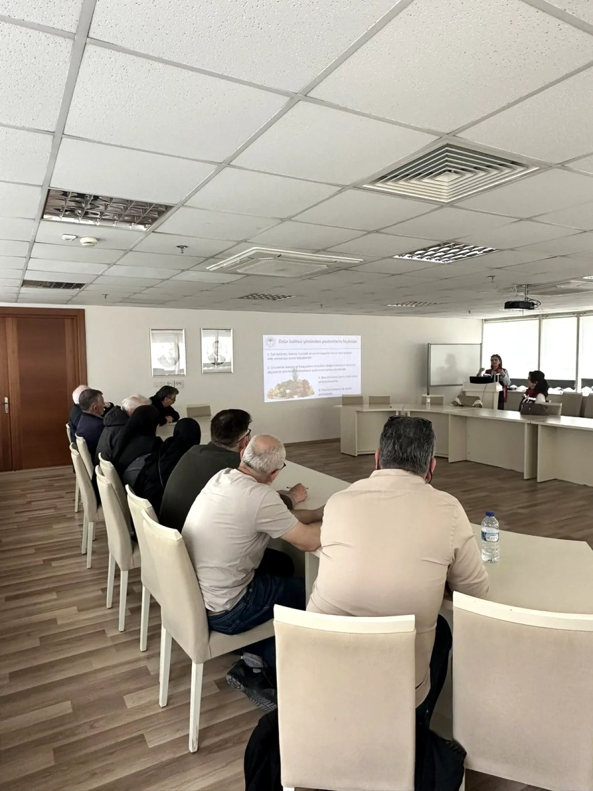 Sarıyer'de BKÜ Eğitimi: Çiftçilere Yönelik Kritik Adım Sarıyer'de BKÜ Eğitimi: Çiftçilere Yönelik Kritik Adım