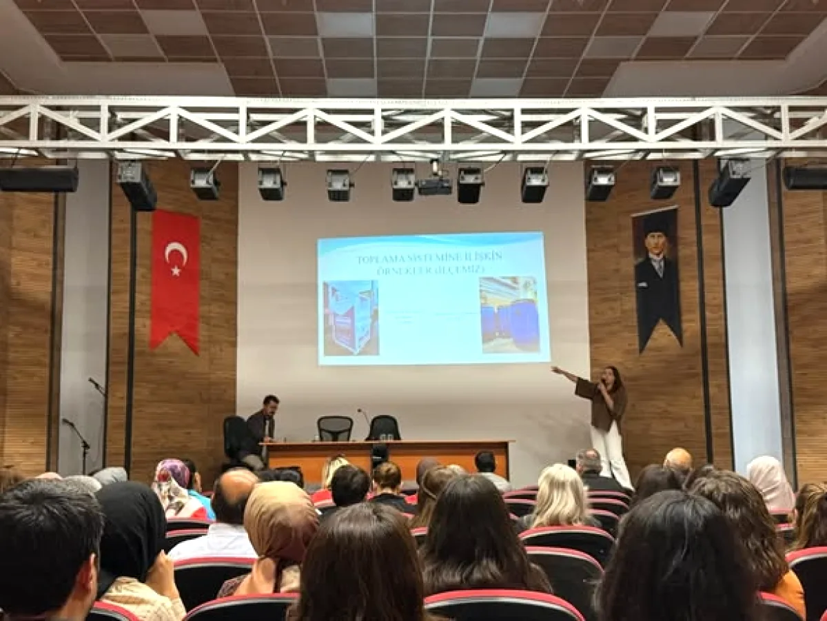 Tire'de 11 Kamu Kurumuna Atık Yönetimi ve İklim Eğitimi Tire'de 11 Kamu Kurumuna Atık Yönetimi ve İklim Eğitimi