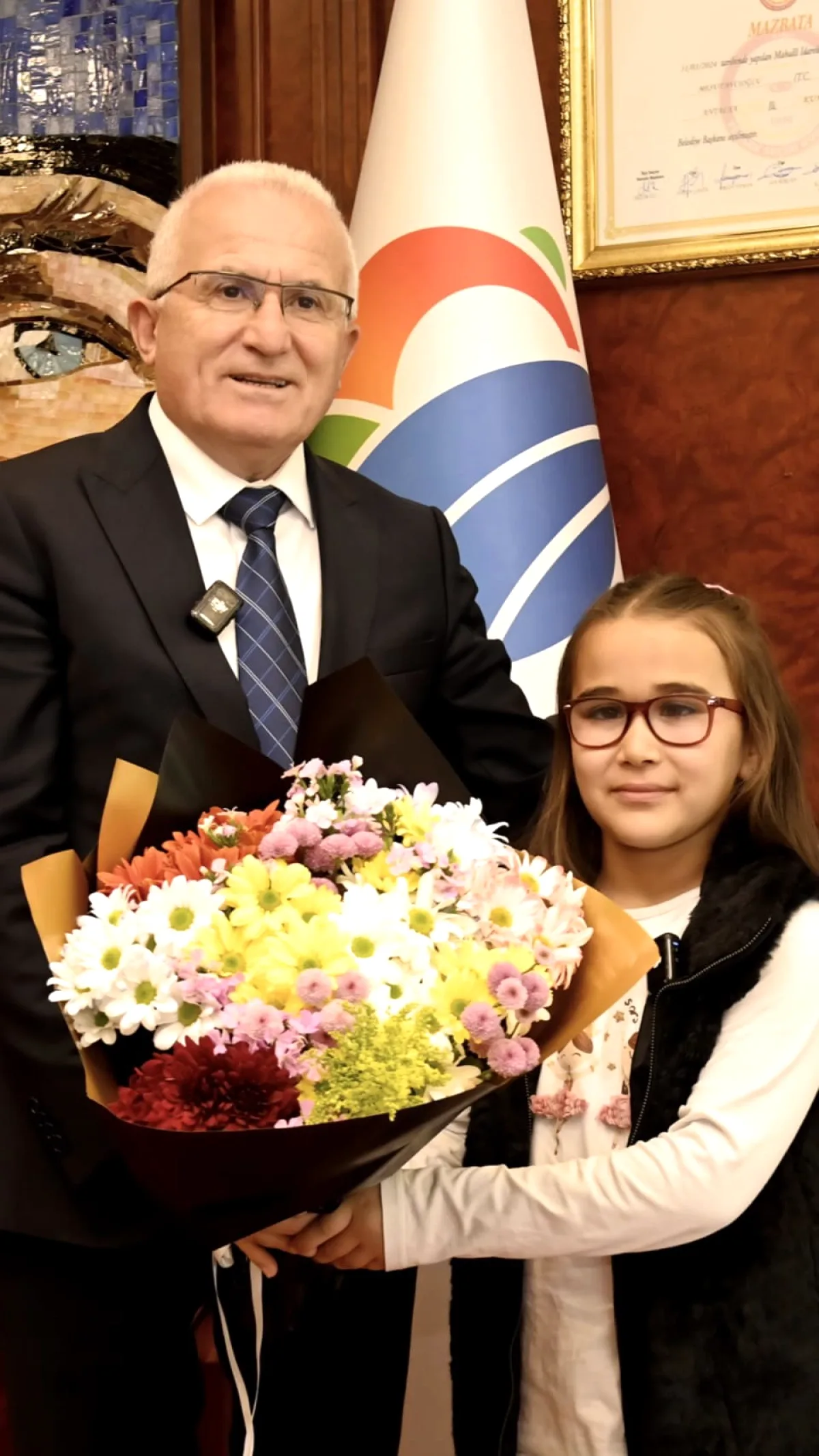 Kumluca'da Çocuk Başkan: Miray Demirel 23 Nisan'da Belediye Koltuğunda Kumluca'da Çocuk Başkan: Miray Demirel 23 Nisan'da Belediye Koltuğunda