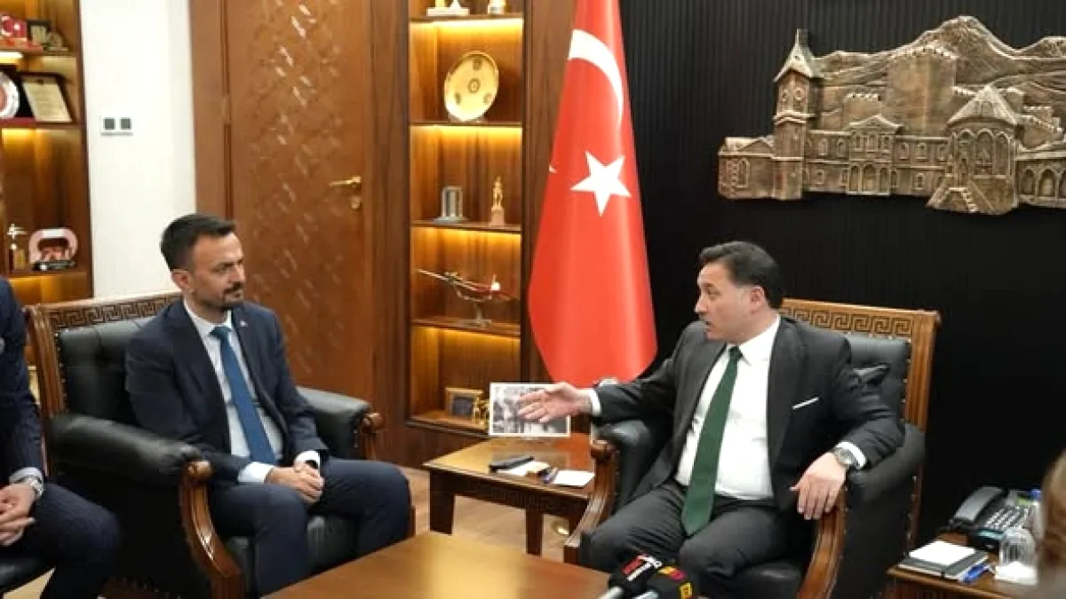 Kayseri'de Turizm Haftası Çelenk Töreni Düzenlendi Kayseri'de Turizm Haftası Çelenk Töreni Düzenlendi