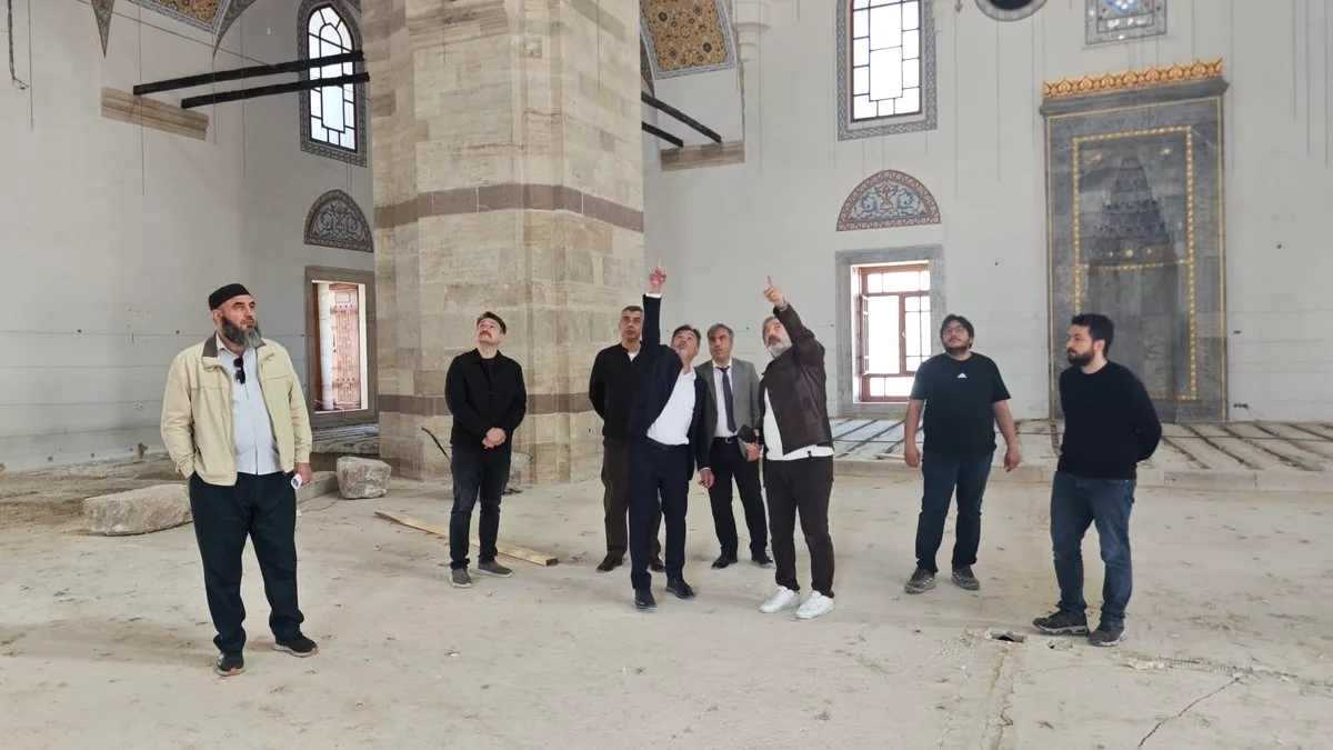Konya'da Sultan Selim Camii Restorasyonu Yerinde İncelendi Konya'da Sultan Selim Camii Restorasyonu Yerinde İncelendi