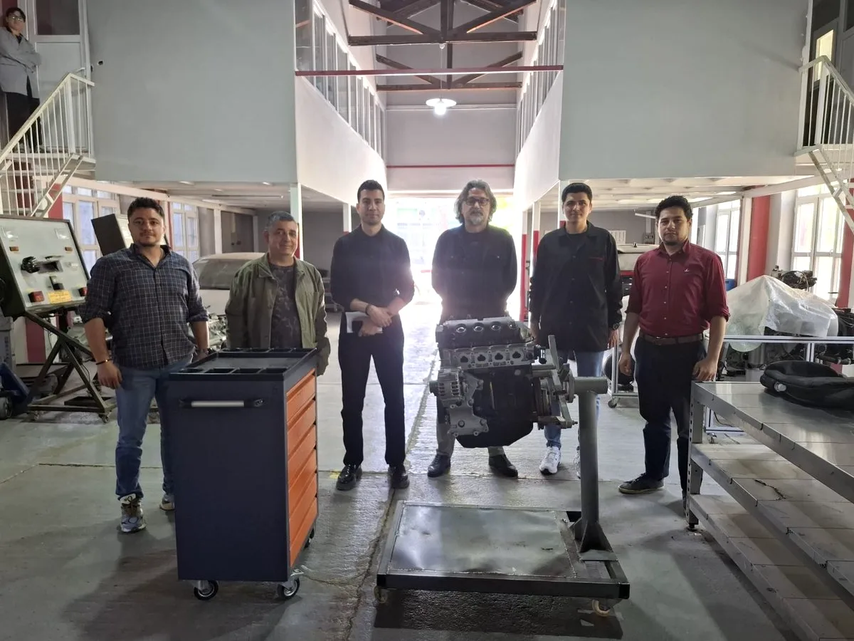 Adana'da Yalın Üretim Sınıflara Taşındı: Model Fabrika Pilot Atölye Kurdu Adana'da Yalın Üretim Sınıflara Taşındı: Model Fabrika Pilot Atölye Kurdu