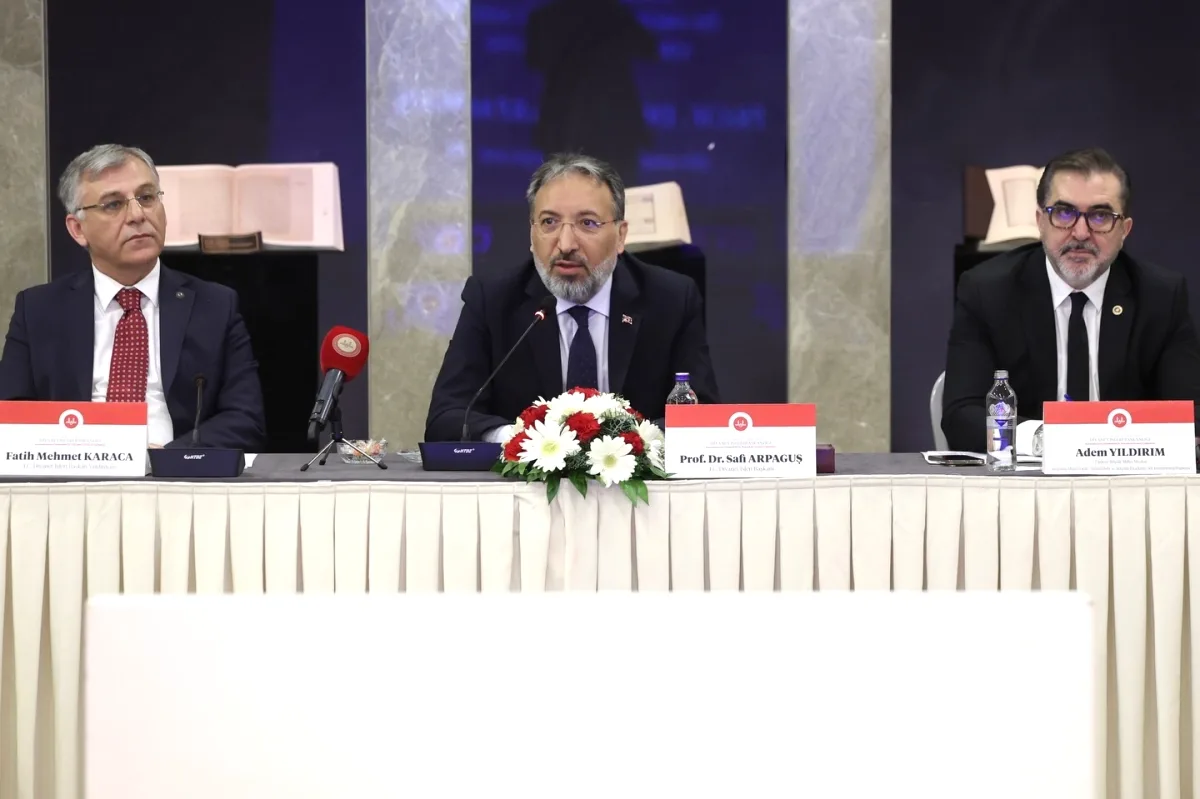 İslamofobi ile Mücadele Stratejisi Masaya Yatırıldı İslamofobi ile Mücadele Stratejisi Masaya Yatırıldı