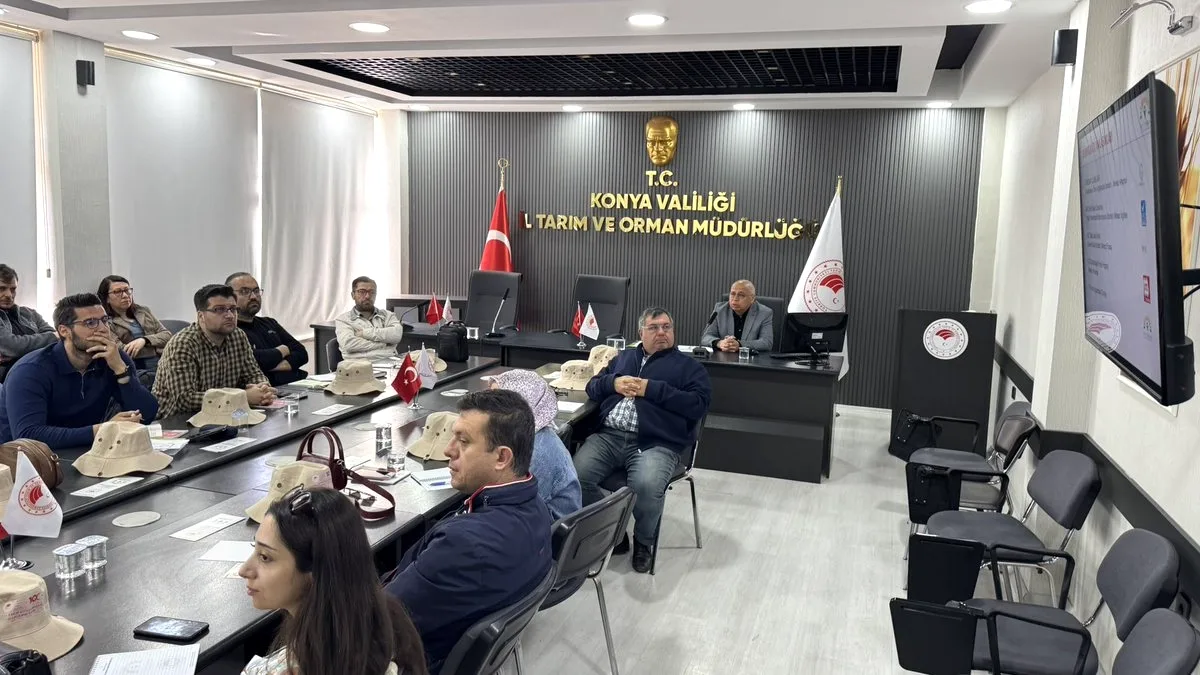 Konya'da İlçe Tarım Yöneticilerine İyi Tarım Eğitimi Konya'da İlçe Tarım Yöneticilerine İyi Tarım Eğitimi