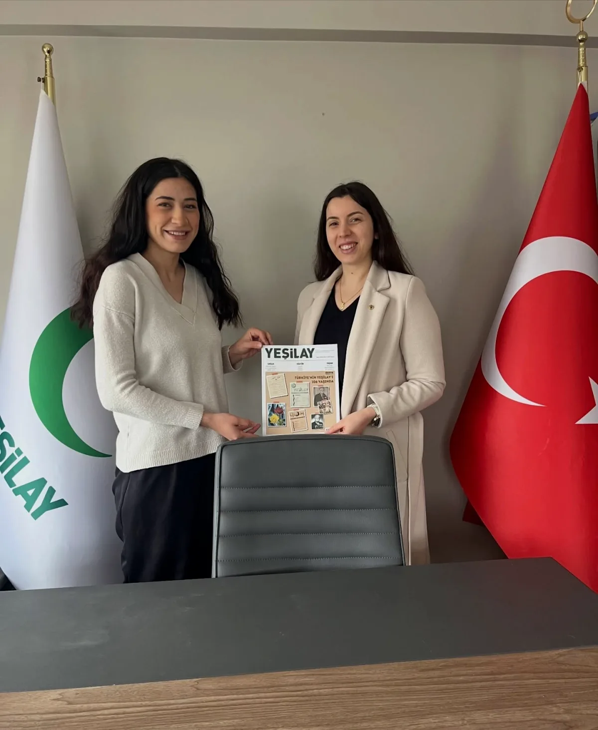 Eyüpsultan'da Yeşilay Gönüllüsüne Bağımlılıkla Mücadele Rotası Çizildi Eyüpsultan'da Yeşilay Gönüllüsüne Bağımlılıkla Mücadele Rotası Çizildi