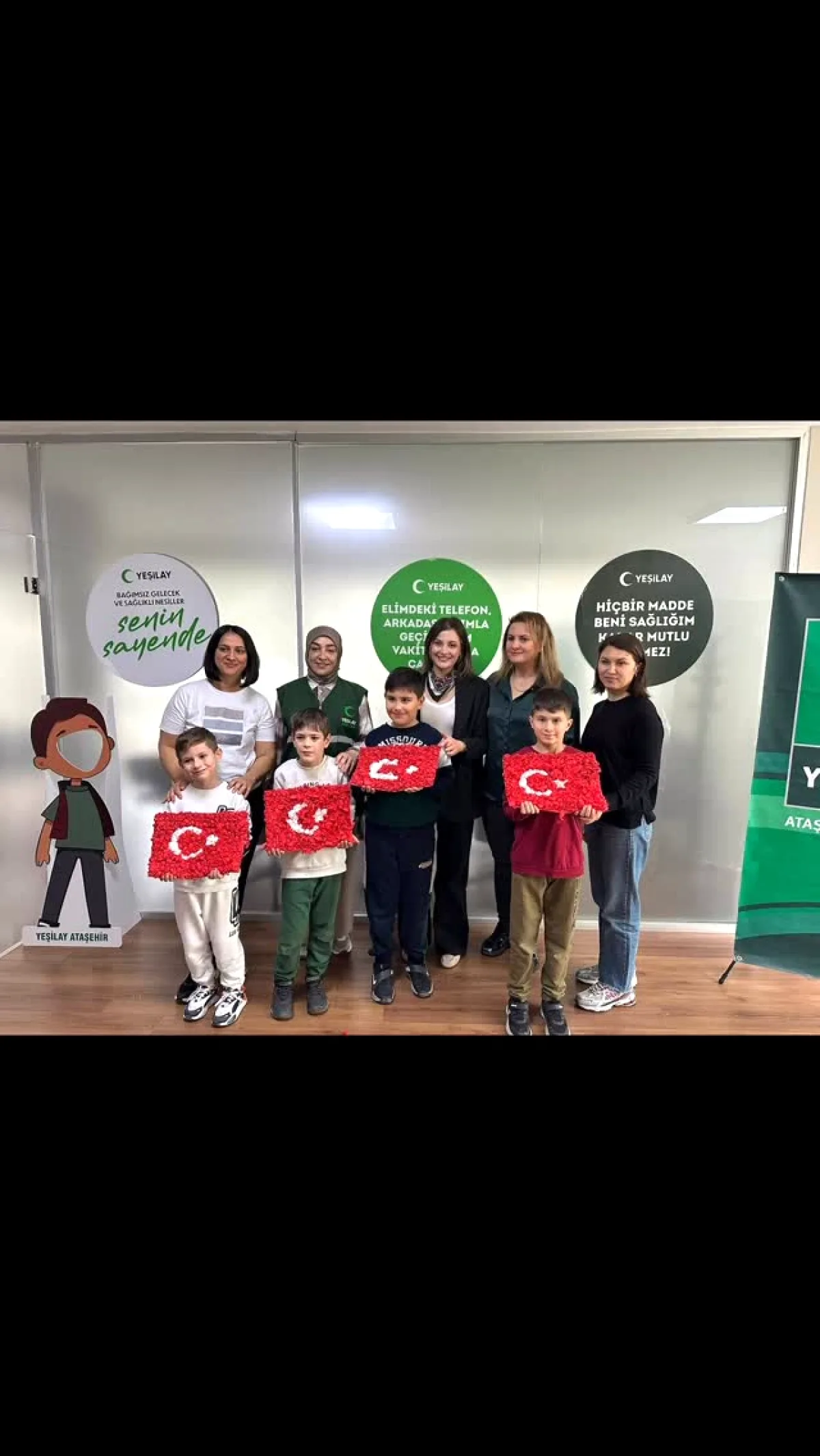 Ataşehir'de Anne-Çocuk Dikkat Atölyesi: 23 Nisan'da Eğlence ve Öğrenme Bir Arada Ataşehir'de Anne-Çocuk Dikkat Atölyesi: 23 Nisan'da Eğlence ve Öğrenme Bir Arada