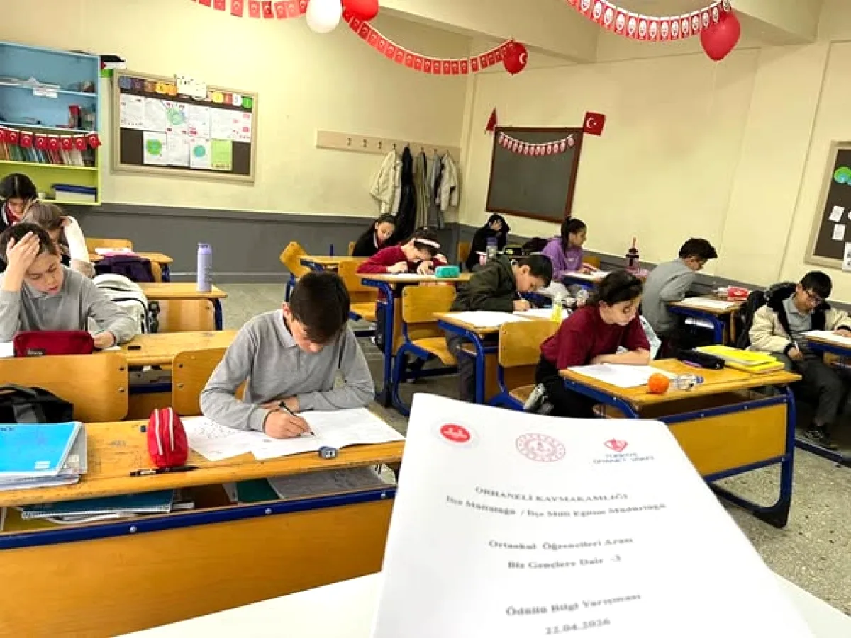 Orhaneli'de 1150 Öğrenci Dini Bilgi Yarışmasında Ter Döktü Orhaneli'de 1150 Öğrenci Dini Bilgi Yarışmasında Ter Döktü