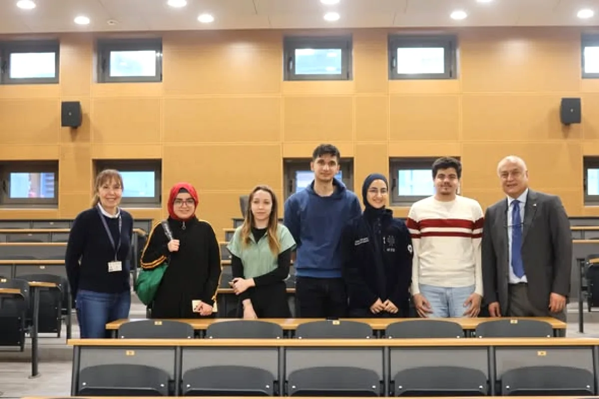 İstanbul'da İmplant Protez Bakımı Eğitimi: Doç. Dr. Alper Sağlanmak'tan Kritik Uyarılar İstanbul'da İmplant Protez Bakımı Eğitimi: Doç. Dr. Alper Sağlanmak'tan Kritik Uyarılar