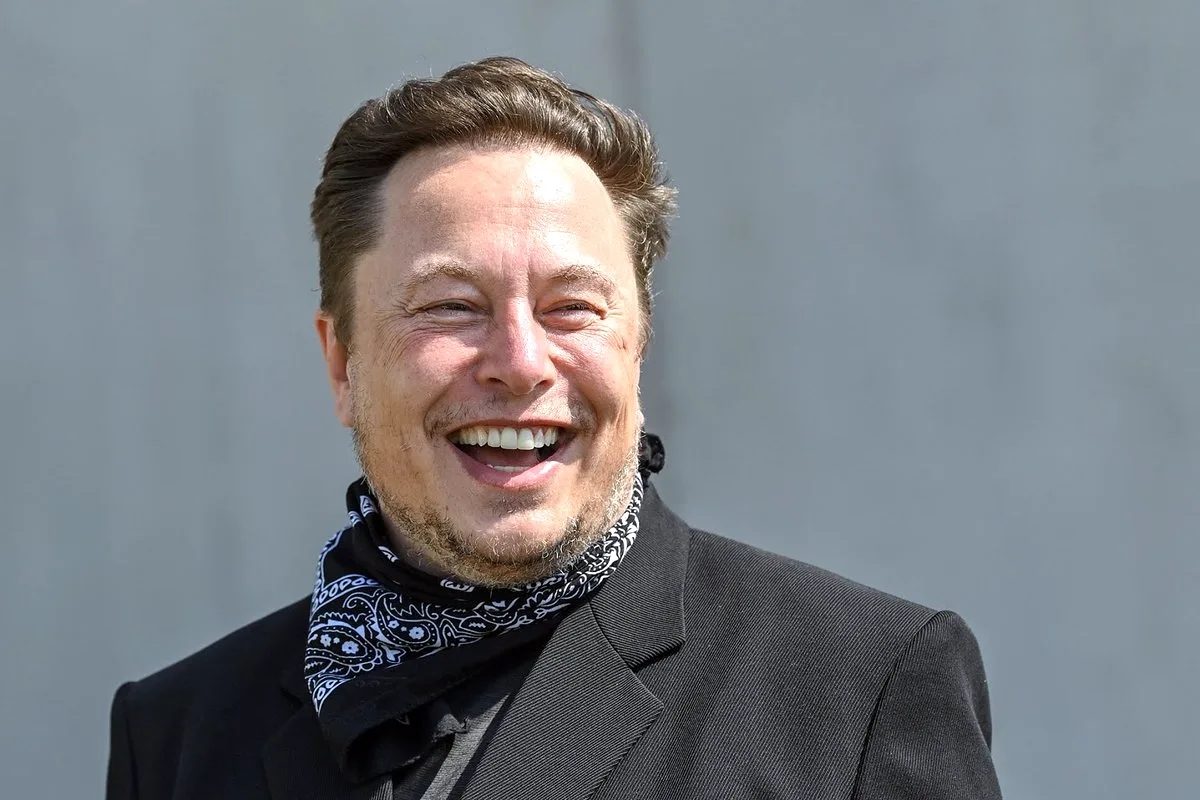 Tesla 1. Çeyrek Karlılığı Beklentileri Aştı: Hisse Yükselişte Tesla 1. Çeyrek Karlılığı Beklentileri Aştı: Hisse Yükselişte