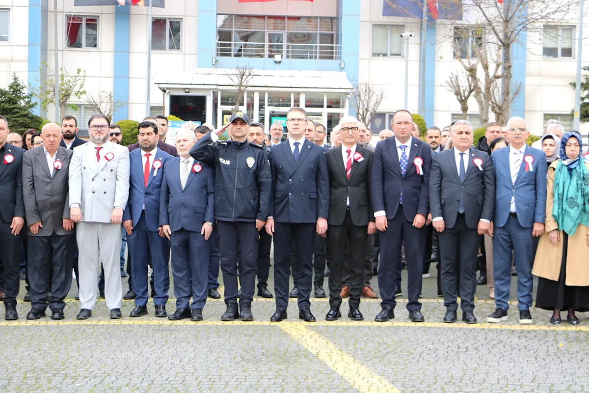 Avcılar'da 23 Nisan Coşkusu: Minik Ellerden Gurur Dolu Anlar Avcılar'da 23 Nisan Coşkusu: Minik Ellerden Gurur Dolu Anlar