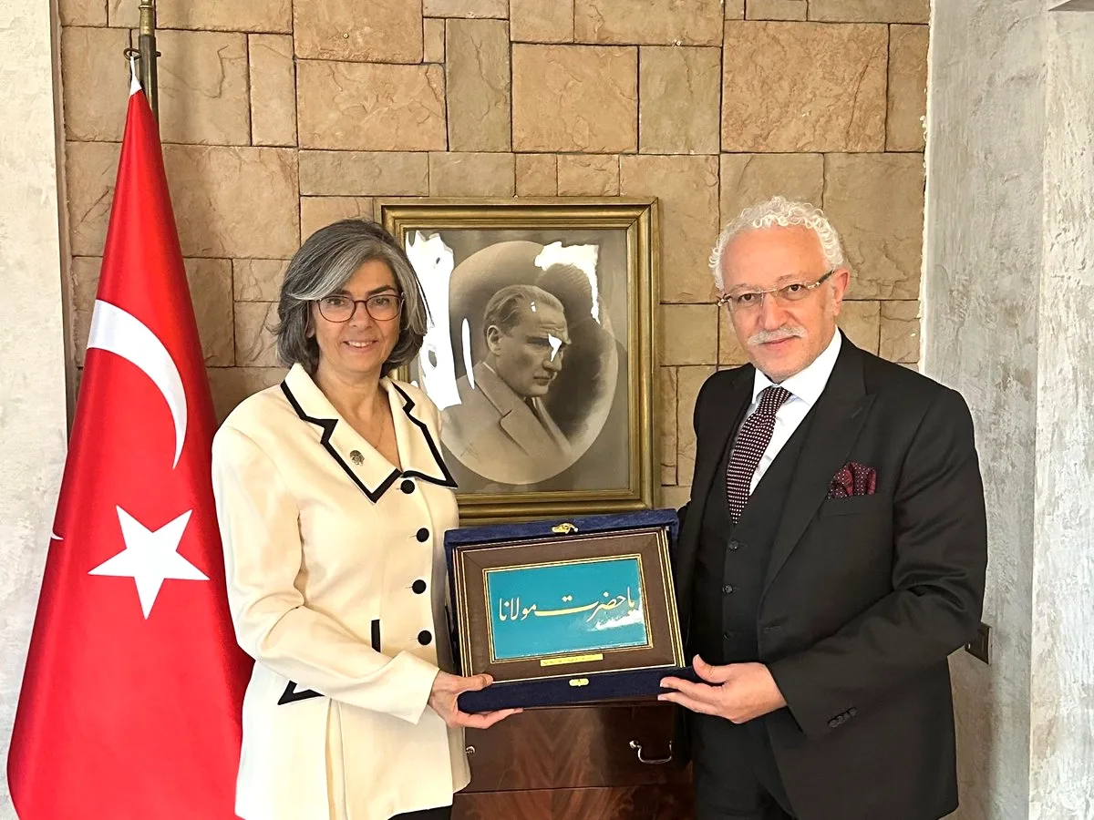 NEÜ Rektörü Köstence Başkonsolosu'nu Ziyaret Etti NEÜ Rektörü Köstence Başkonsolosu'nu Ziyaret Etti