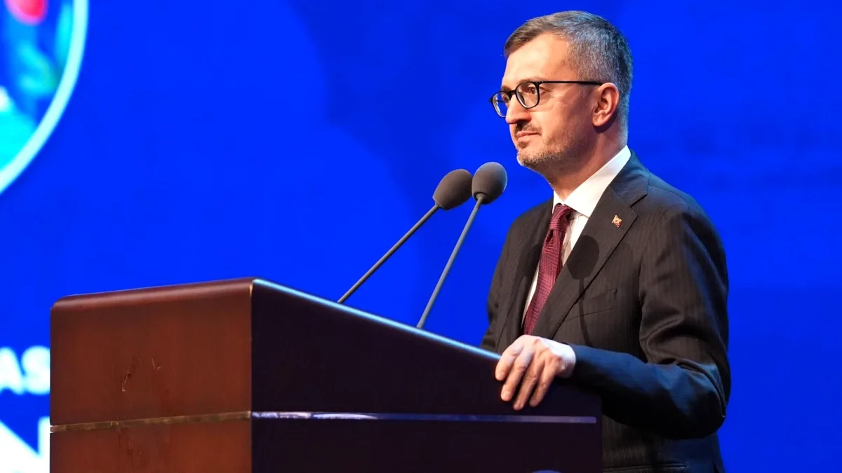 İletişim Başkanı Duran: "Çocukların Neşe ve Sevinci Aynı Dili Konuşur" İletişim Başkanı Duran: "Çocukların Neşe ve Sevinci Aynı Dili Konuşur"