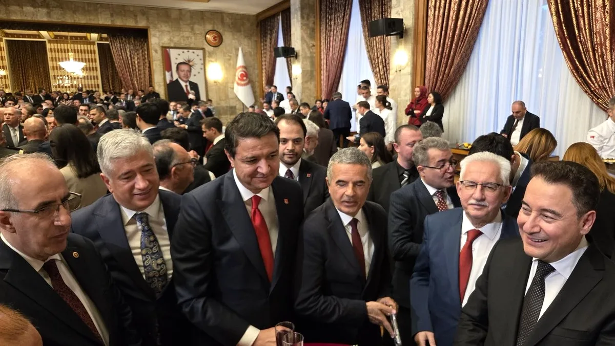 DEVA Partisi TBMM'de 23 Nisan Resepsiyonunda DEVA Partisi TBMM'de 23 Nisan Resepsiyonunda