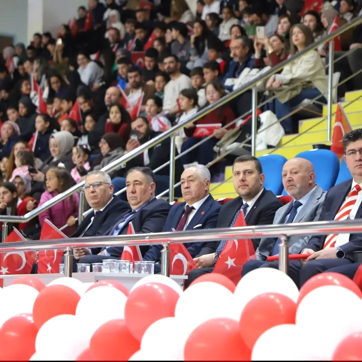 AK Parti Afyonkarahisar, 23 Nisan'da Çocuk Bayramı Kutlamalarına Katıldı AK Parti Afyonkarahisar, 23 Nisan'da Çocuk Bayramı Kutlamalarına Katıldı