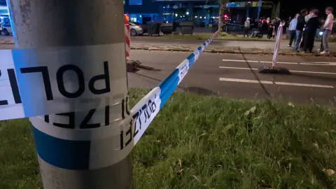 Almanya'da polis memurunu vuran 16 yaşındaki şüpheli teslim oldu