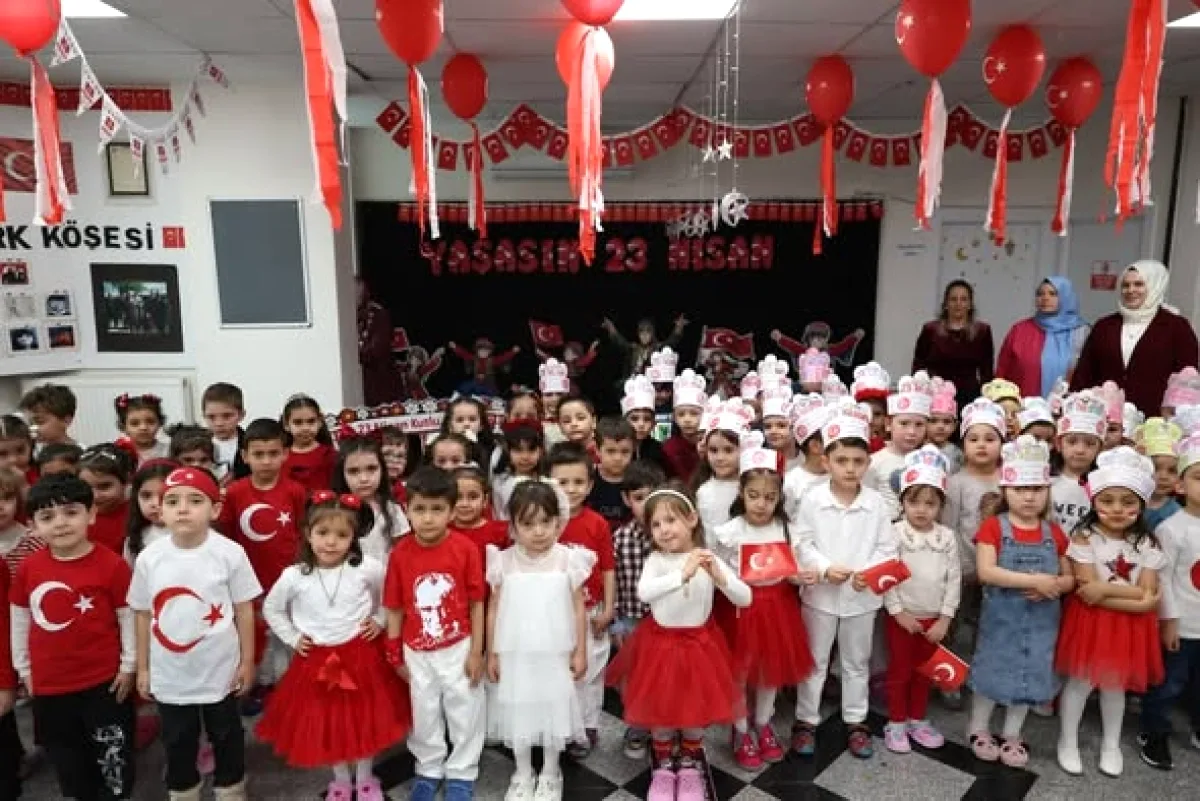 Pursaklar'da Minikler 23 Nisan Coşkusunu Yaşadı Pursaklar'da Minikler 23 Nisan Coşkusunu Yaşadı