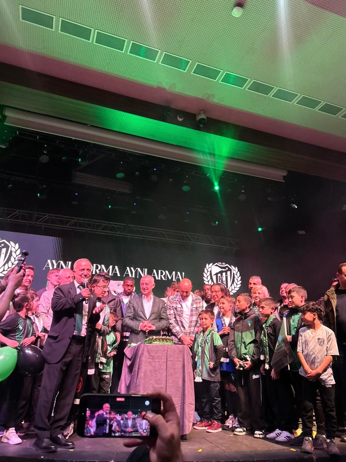 Kocaelispor 60. Yıl Kutlaması: 1966'dan Bugüne Köklü Tarih Kocaelispor 60. Yıl Kutlaması: 1966'dan Bugüne Köklü Tarih