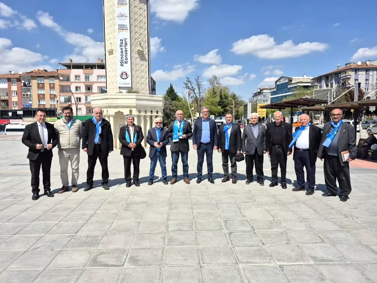 İYİ Parti'den Sincan'da Esnaf ve Vatandaş Ziyareti İYİ Parti'den Sincan'da Esnaf ve Vatandaş Ziyareti