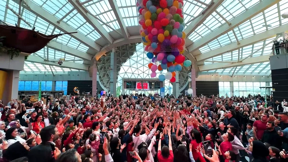 Konya'da Çocuklar Bilimle Buluşuyor: SERAFEST Son Gün! Konya'da Çocuklar Bilimle Buluşuyor: SERAFEST Son Gün!