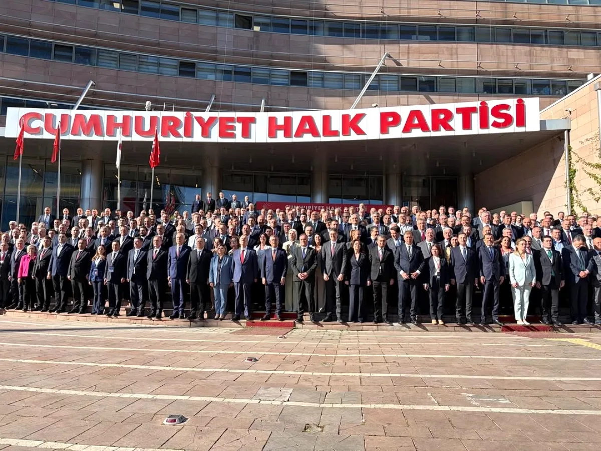 Tufanbeyli Belediye Başkanı Aktürk, CHP Genel Merkezi'ndeki Buluşmaya Katıldı Tufanbeyli Belediye Başkanı Aktürk, CHP Genel Merkezi'ndeki Buluşmaya Katıldı