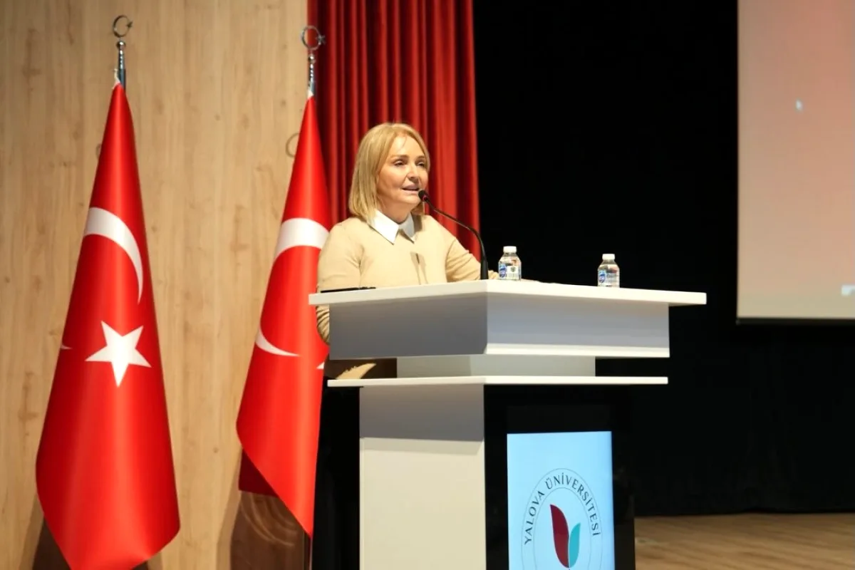 Yalova Üniversitesi'nde Gençler Uyuşturucu Bağımlılığına Karşı Bilinçlendirildi Yalova Üniversitesi'nde Gençler Uyuşturucu Bağımlılığına Karşı Bilinçlendirildi