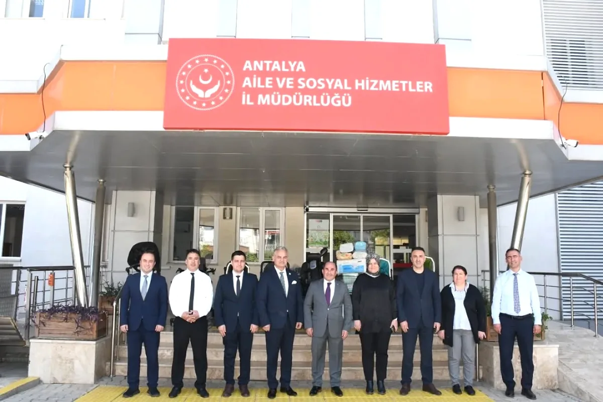 Antalya'da Engelliler ve Çocuklar İçin Anlamlı Bağış Antalya'da Engelliler ve Çocuklar İçin Anlamlı Bağış