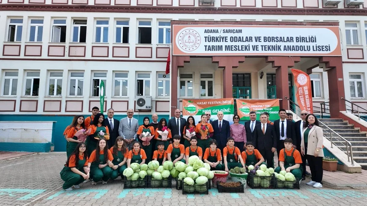 Sarıçam'da Tarım Lisesi İçin Sektör-Eğitim İş Birliği Toplantısı Sarıçam'da Tarım Lisesi İçin Sektör-Eğitim İş Birliği Toplantısı