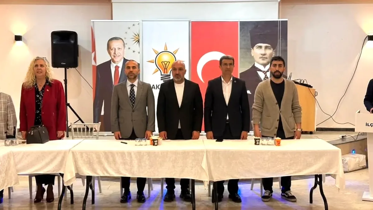 AK Parti Altınova'da Danışma Meclisi Buluşması AK Parti Altınova'da Danışma Meclisi Buluşması