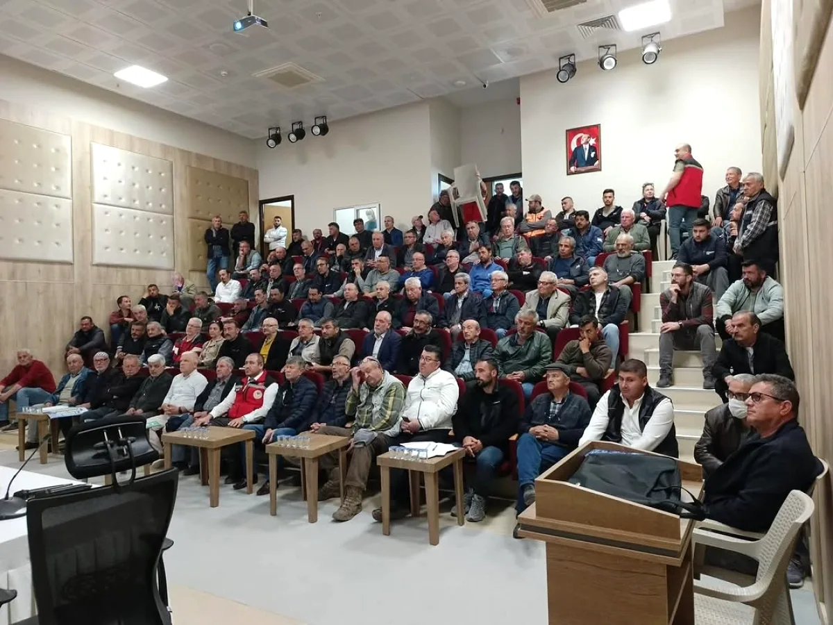Altınova Çiftçilerine B Reçete Dijital Tarım Sistemi Anlatıldı Altınova Çiftçilerine B Reçete Dijital Tarım Sistemi Anlatıldı