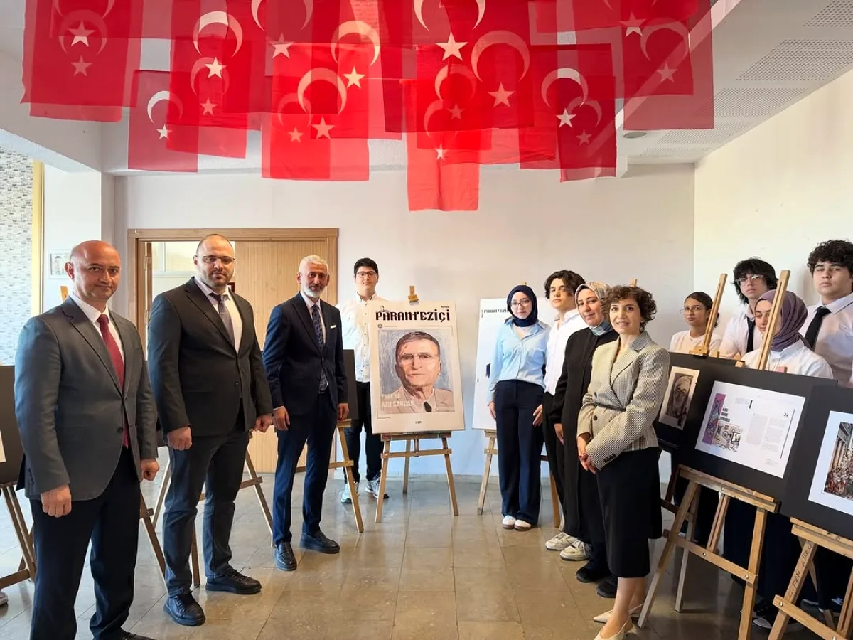 Çatalca Fen Lisesi'nde "Paranteziçi" Sergisi Tanıtımına İlçe Müdürü Katıldı Çatalca Fen Lisesi'nde "Paranteziçi" Sergisi Tanıtımına İlçe Müdürü Katıldı