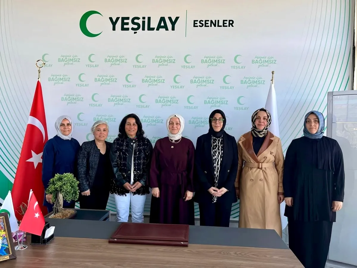 Esenler Bahar Çayı Workshopu: Şifalı Bitkiler ve Bağımlılıkla Mücadele Esenler Bahar Çayı Workshopu: Şifalı Bitkiler ve Bağımlılıkla Mücadele
