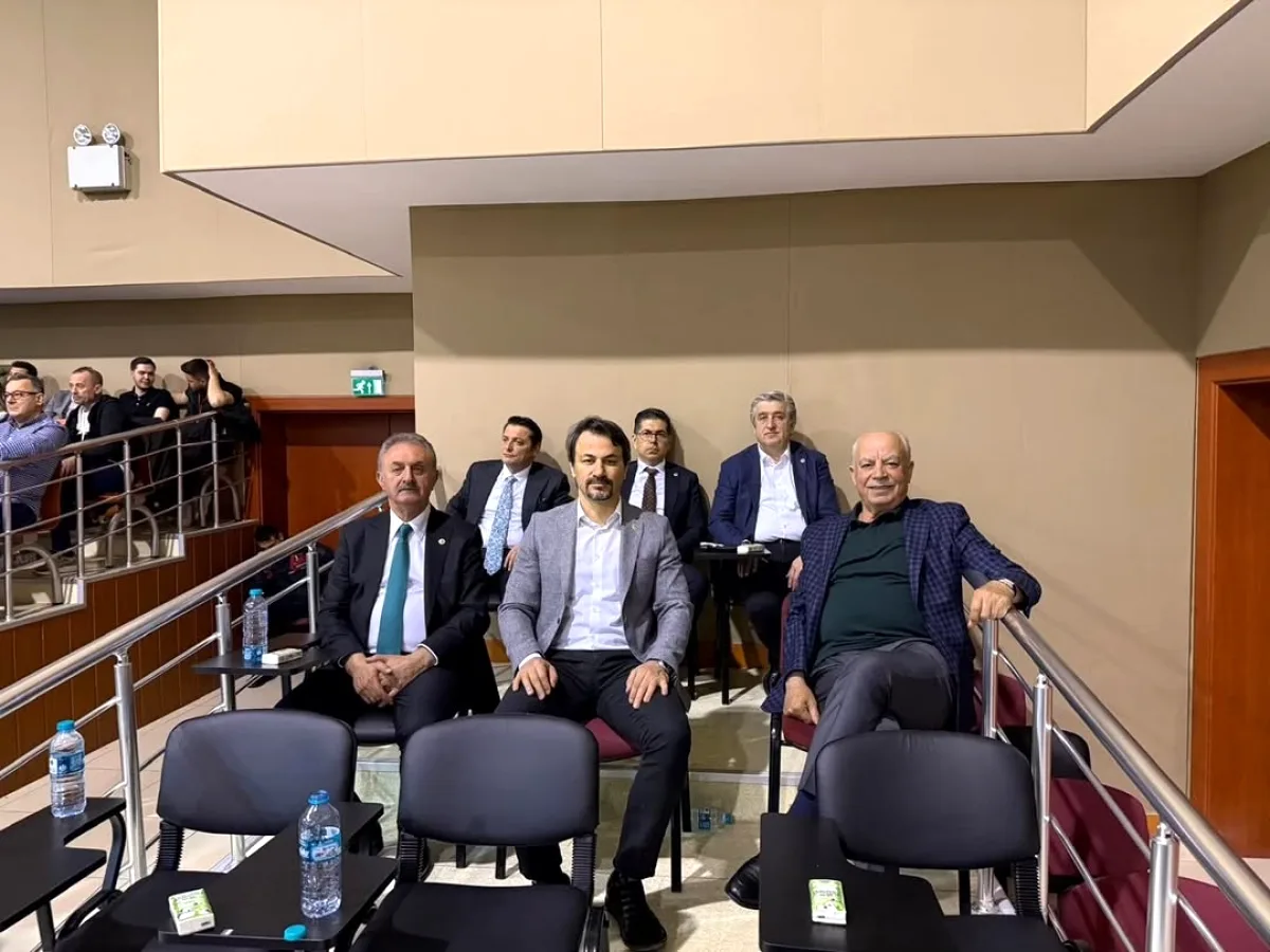 Nail Çiler, İmamoğlu ve Belediye Başkanları Davasını Silivri'de Takip Etti Nail Çiler, İmamoğlu ve Belediye Başkanları Davasını Silivri'de Takip Etti