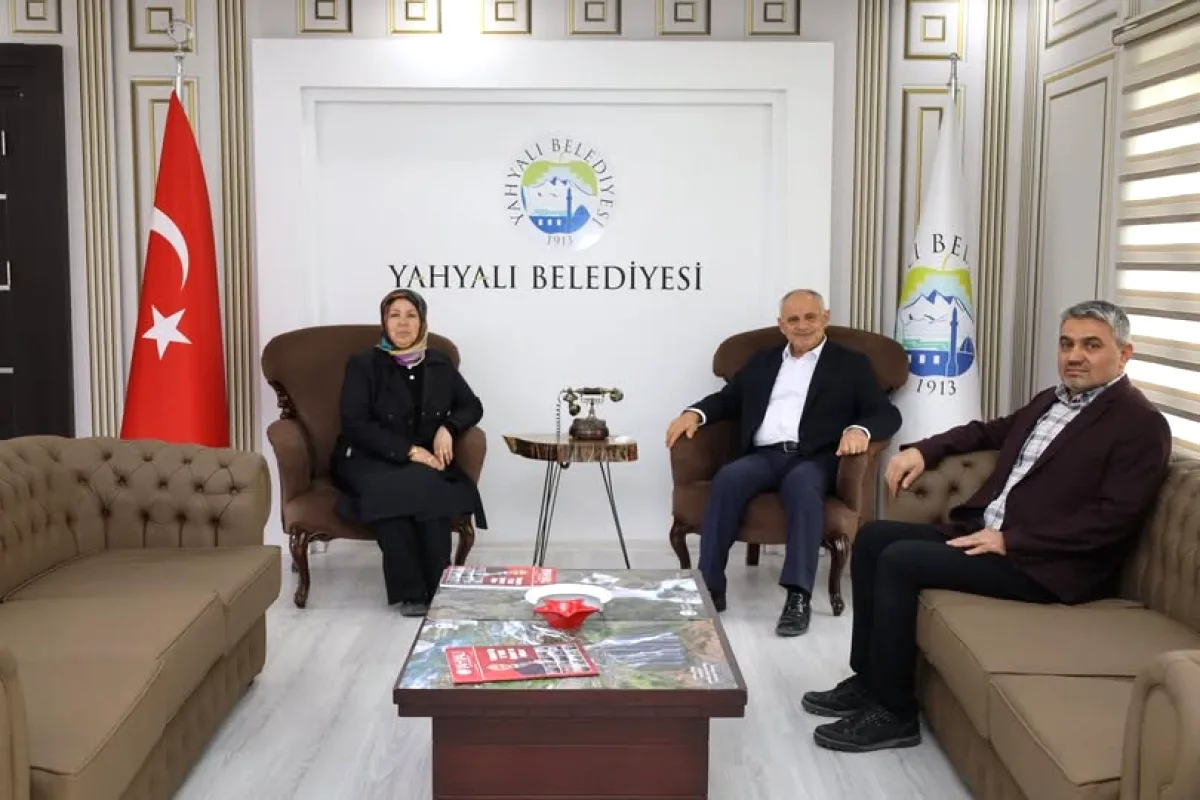 Başkan Öztürk, İmam Hatip Lisesi Yönetimini Ağırladı Başkan Öztürk, İmam Hatip Lisesi Yönetimini Ağırladı