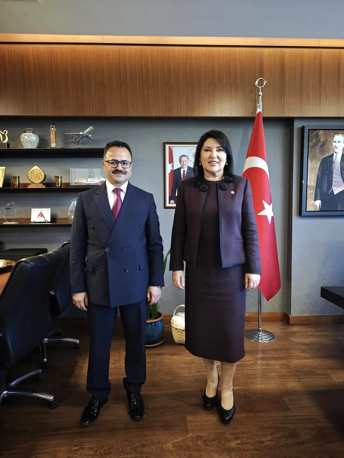 AK Parti'li Karamık'tan Çukurova Kaymakamı'na TBMM'de Protokol Ziyareti AK Parti'li Karamık'tan Çukurova Kaymakamı'na TBMM'de Protokol Ziyareti