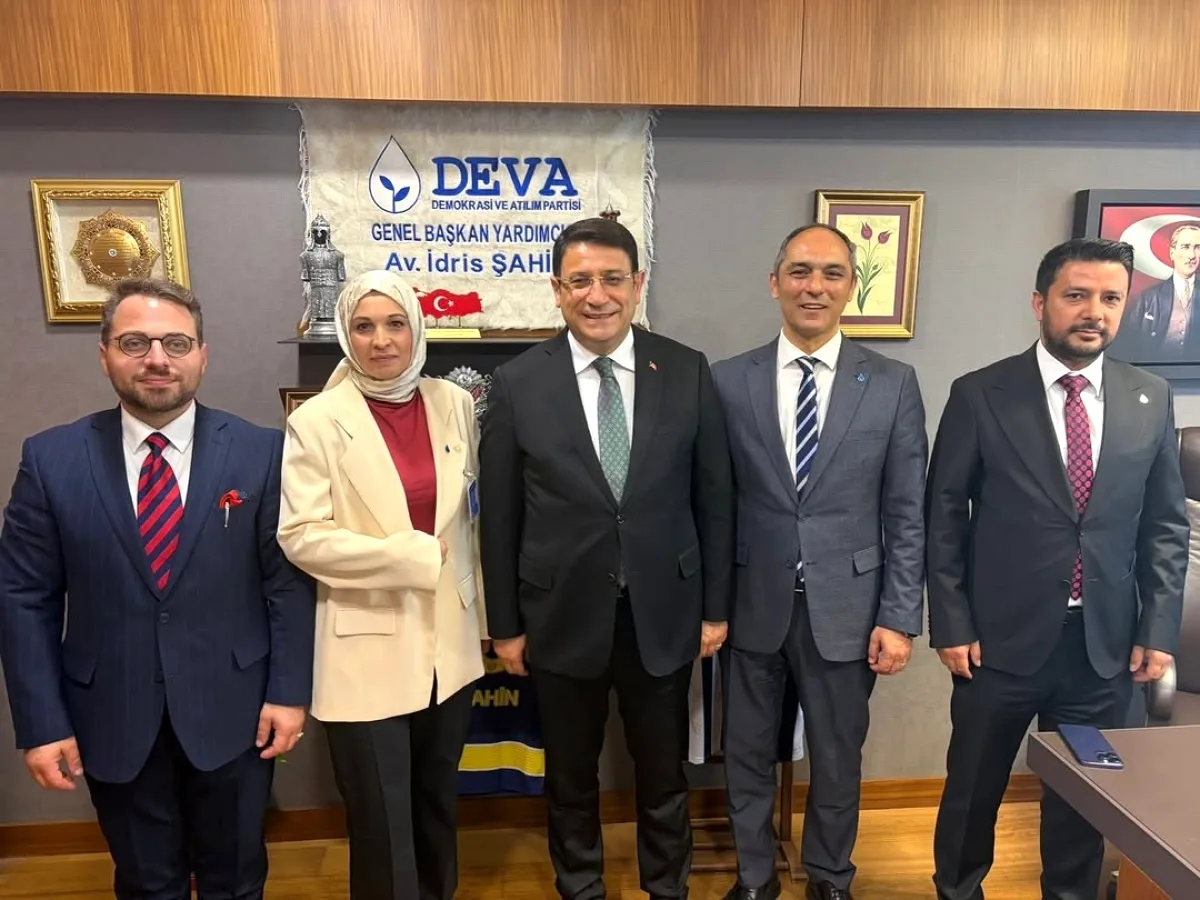DEVA Partisi İstanbul Teşkilatı TBMM'de Ağırlandı DEVA Partisi İstanbul Teşkilatı TBMM'de Ağırlandı
