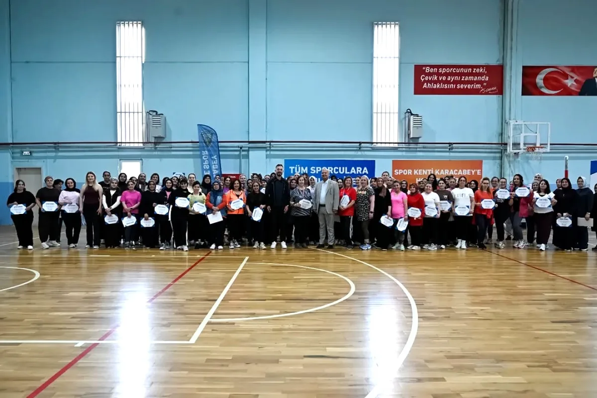Karacabey'de Dünya Dans Günü: Zumba ve Sertifika Töreni Karacabey'de Dünya Dans Günü: Zumba ve Sertifika Töreni