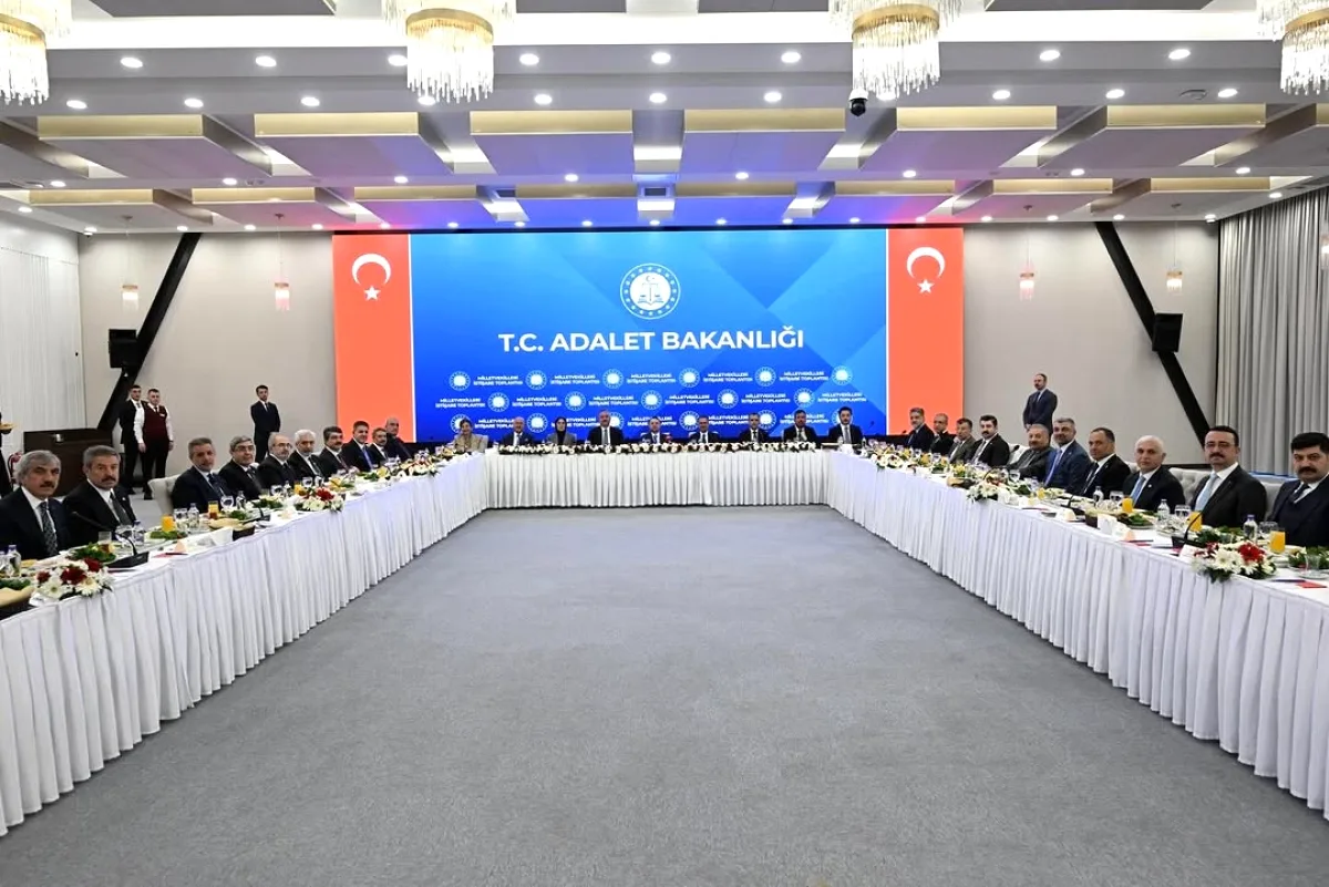 Gaziantep Milletvekili Çelikaslan Adalet Bakanı Gürlek ile Görüştü Gaziantep Milletvekili Çelikaslan Adalet Bakanı Gürlek ile Görüştü