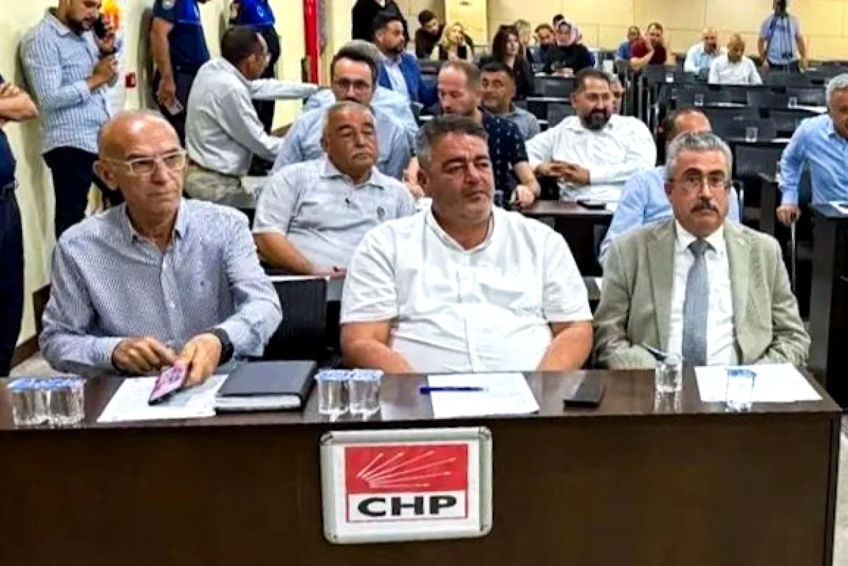 Yüreğir'de Başkan Vekili Seçimi: Cafer Boyraz Göreve Geldi Yüreğir'de Başkan Vekili Seçimi: Cafer Boyraz Göreve Geldi