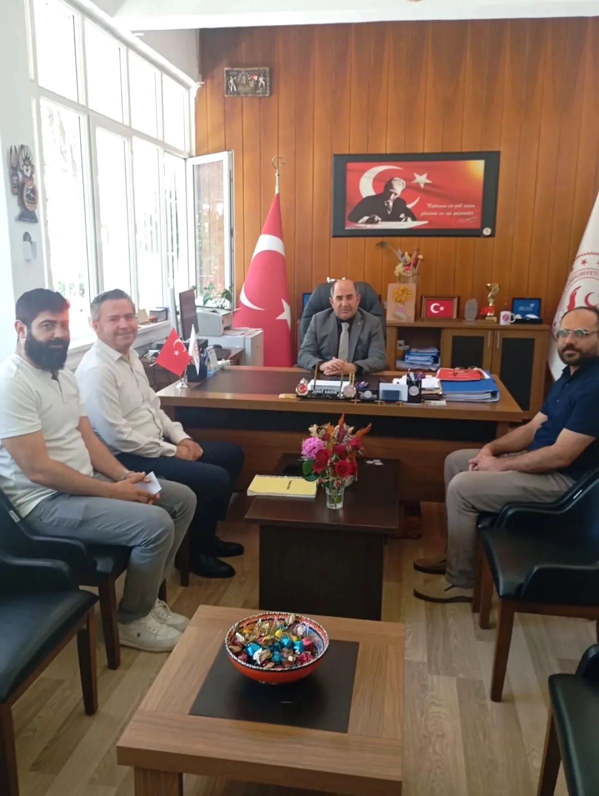 Antalya İl Müdürü Söymen Çocuk Evleri Sitesini Ziyaret Etti Antalya İl Müdürü Söymen Çocuk Evleri Sitesini Ziyaret Etti