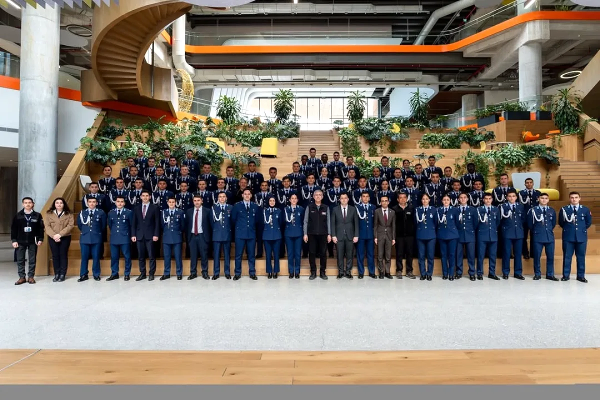 Geleceğin Pilotları Baykar Teknoloji Merkezi'nde Geleceğin Pilotları Baykar Teknoloji Merkezi'nde