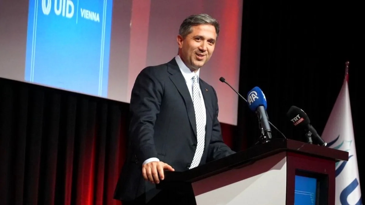Zafer Sırakaya Viyana'da Türk Diasporasıyla Buluştu: Dış Politikayı Anlattı Zafer Sırakaya Viyana'da Türk Diasporasıyla Buluştu: Dış Politikayı Anlattı