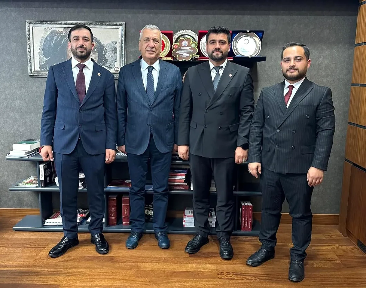 YRP'li Meclis Üyelerinden CHP'li Öztürkmen'e TBMM'de Ziyaret YRP'li Meclis Üyelerinden CHP'li Öztürkmen'e TBMM'de Ziyaret