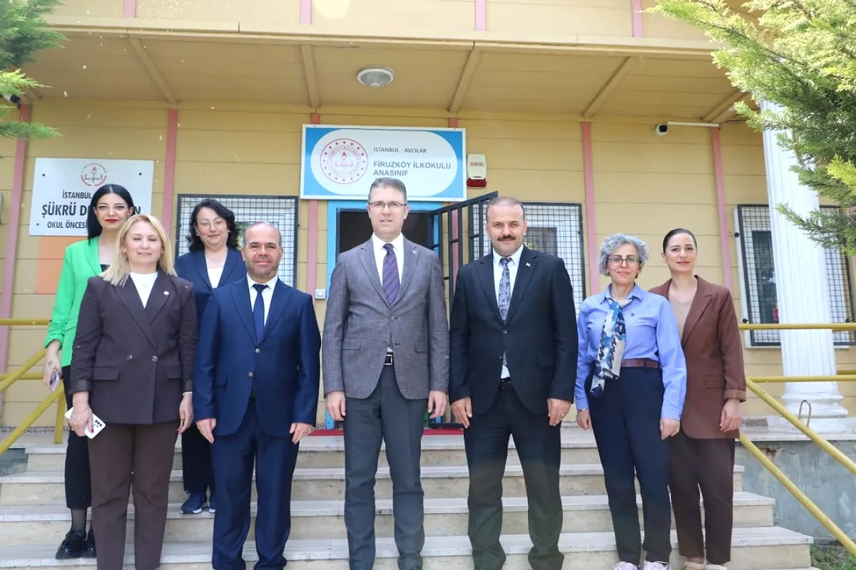 Avcılar Kaymakamı Dr. Orhan Burhan'dan Firüzköy Anaokulu'na Ziyaret Avcılar Kaymakamı Dr. Orhan Burhan'dan Firüzköy Anaokulu'na Ziyaret