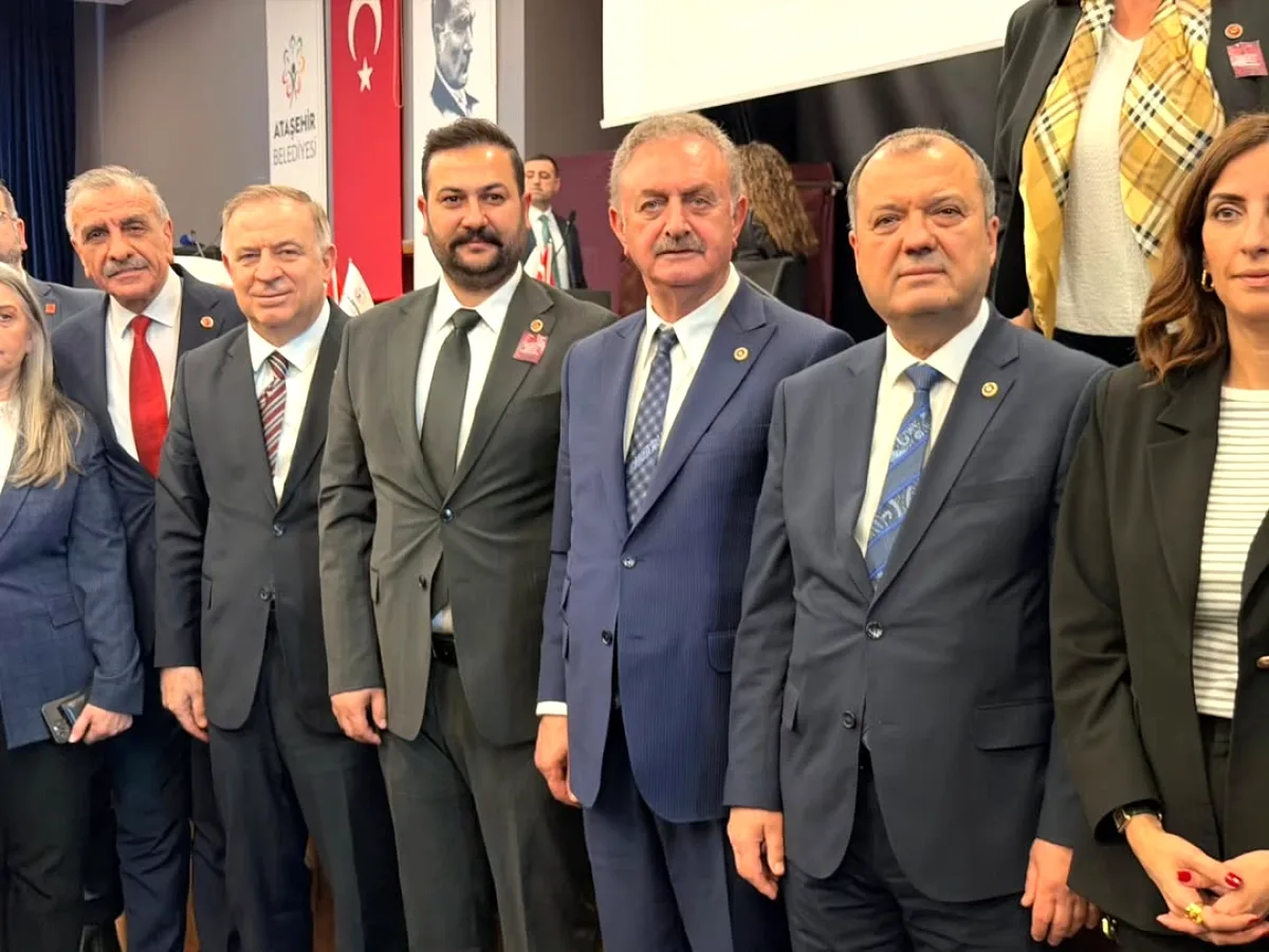 Ataşehir'de Yeni Başkanvekili Seçildi: Murat Güneş Göreve Başladı Ataşehir'de Yeni Başkanvekili Seçildi: Murat Güneş Göreve Başladı