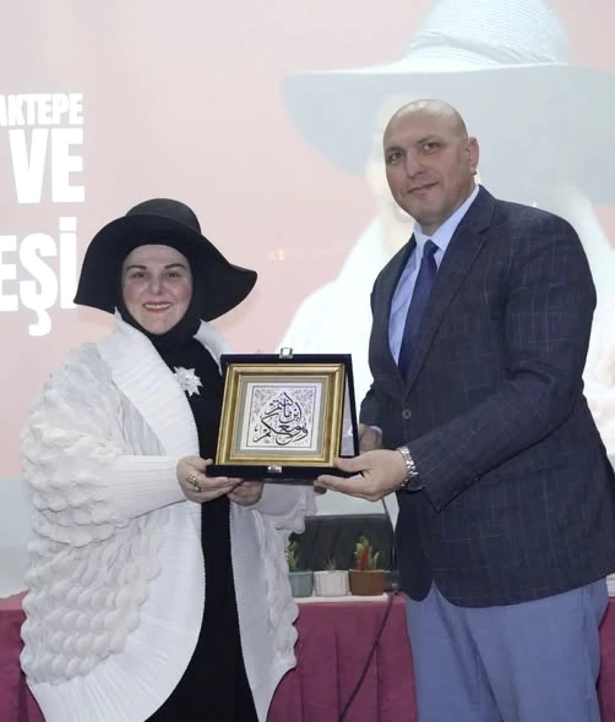 Başakşehir'de Yazar Buluşması: Minikler Amine Kabaktepe ile Buluştu Başakşehir'de Yazar Buluşması: Minikler Amine Kabaktepe ile Buluştu